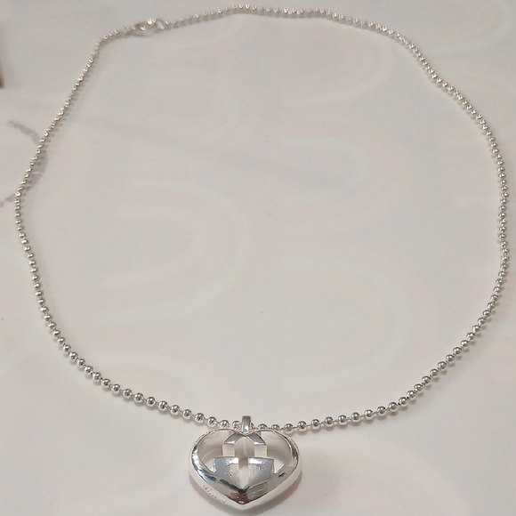 Silver Heart Pendant Necklace - Picture 1 of 8